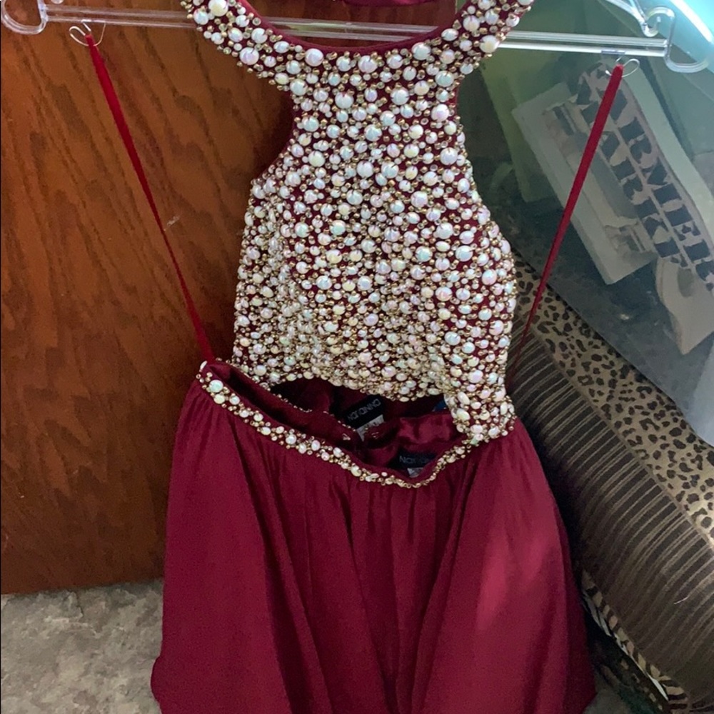 Prom dress - Picture 3 of 5